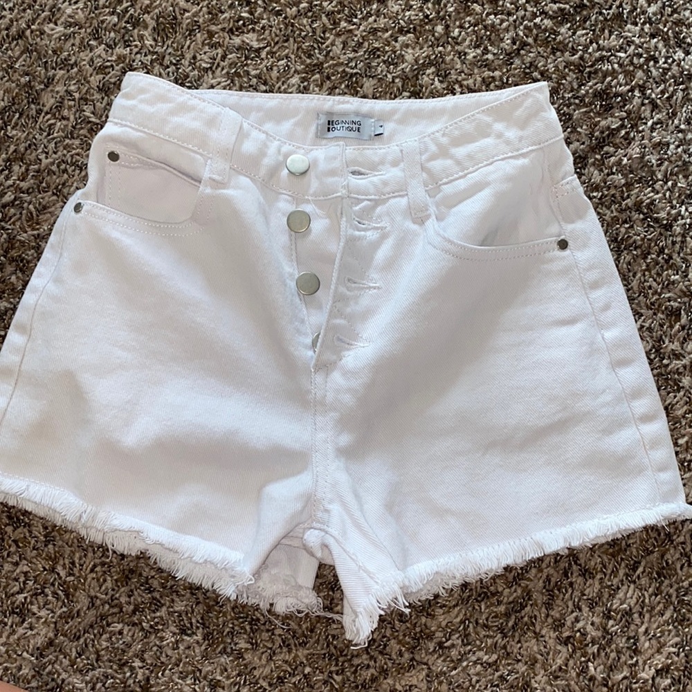 beginning botique white shorts